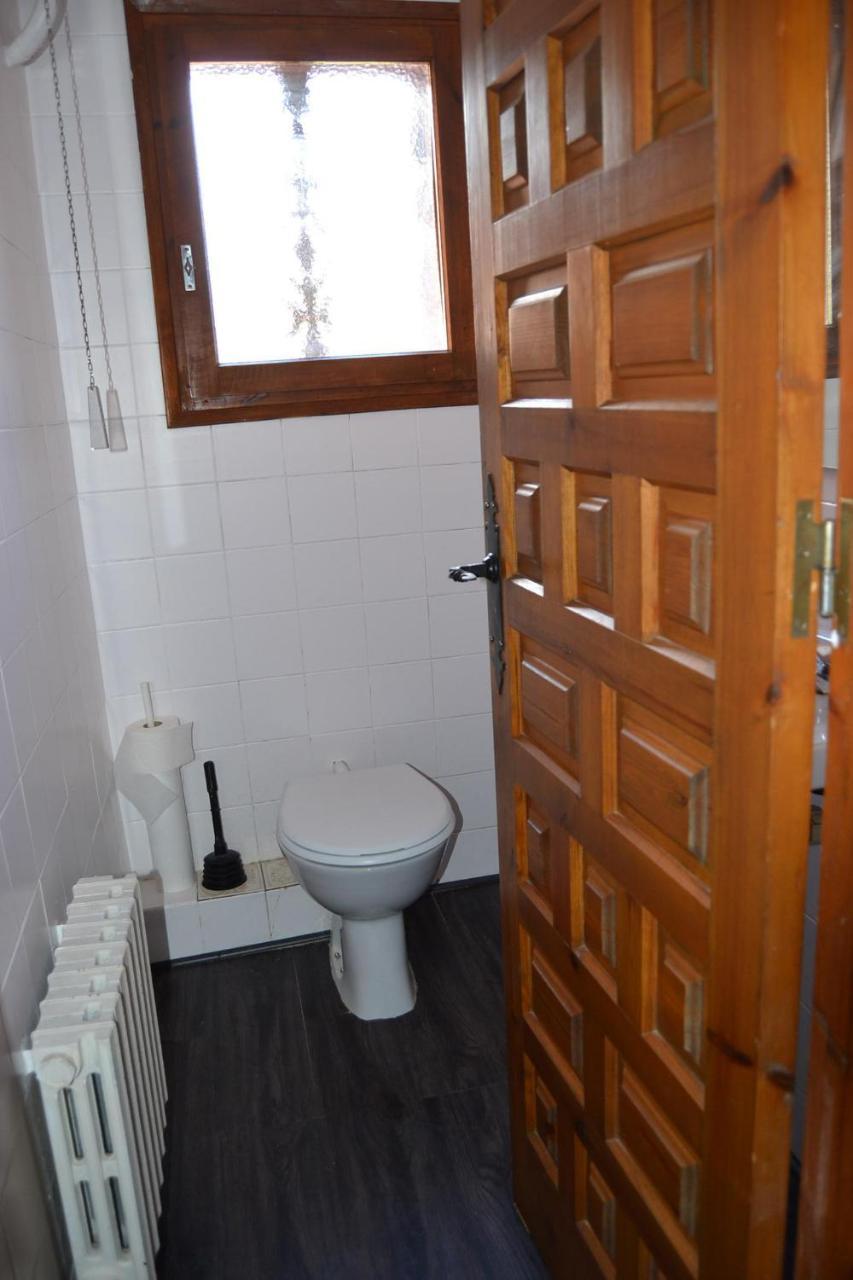 Amplio Apartamento Con Piscina En 利维亚 外观 照片