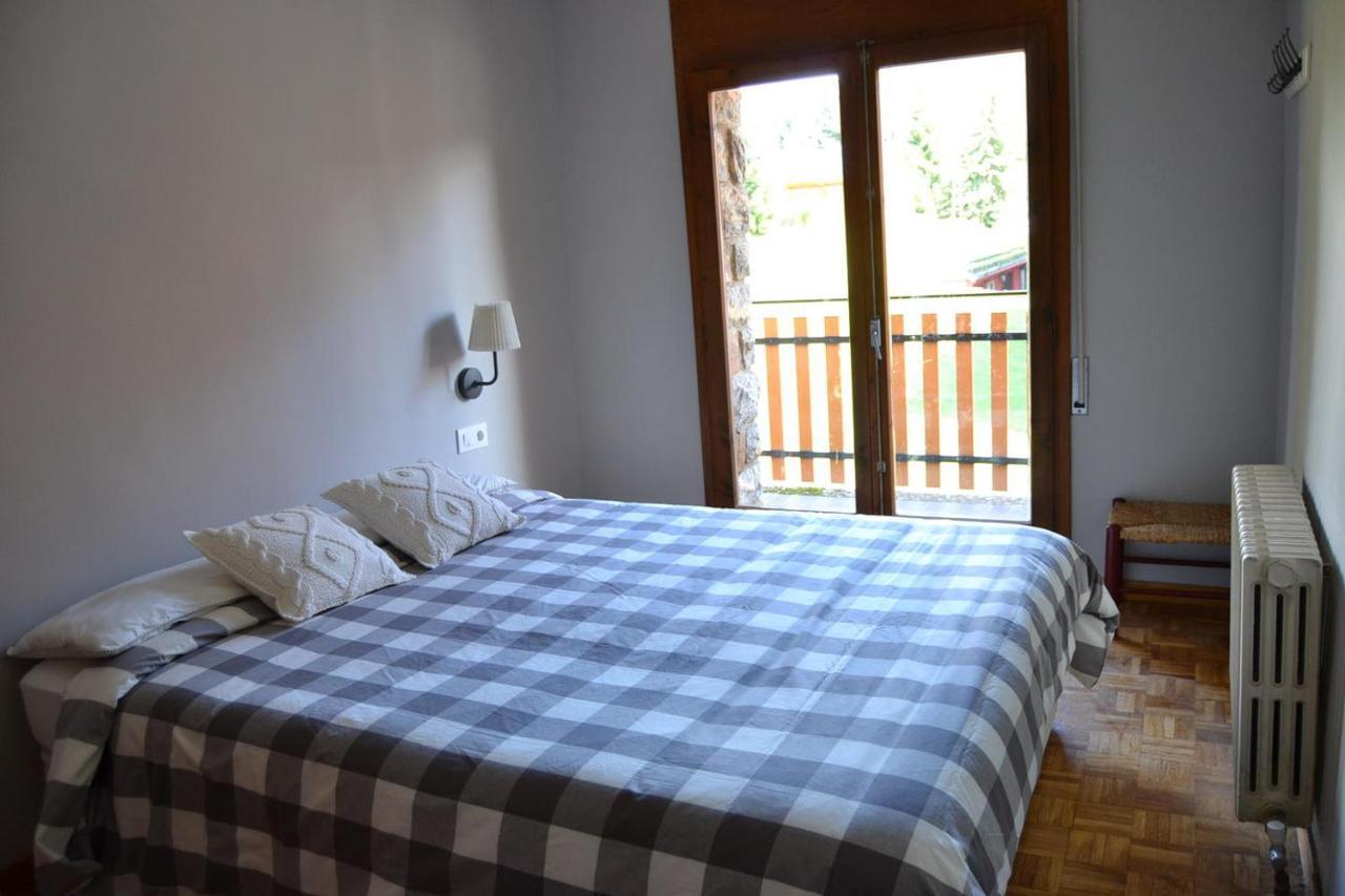 Amplio Apartamento Con Piscina En 利维亚 外观 照片
